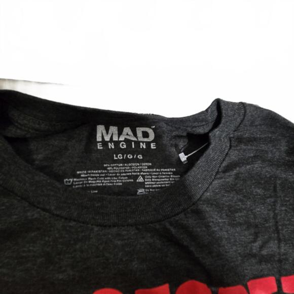 T-Shirt / Your Secret Is Safe With Me / MAD Engine / Large / New - Picture 2 of 3